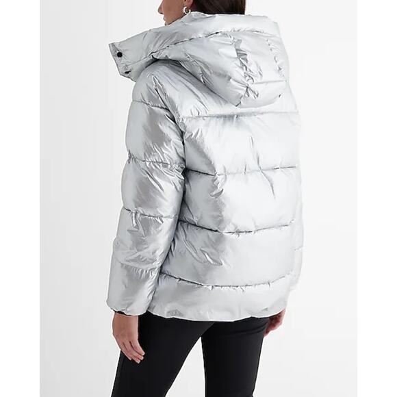 Express NWT Metallic Silver Reversible Black Hooded Full Zip Shiny Puffer Coat - Picture 2 of 13